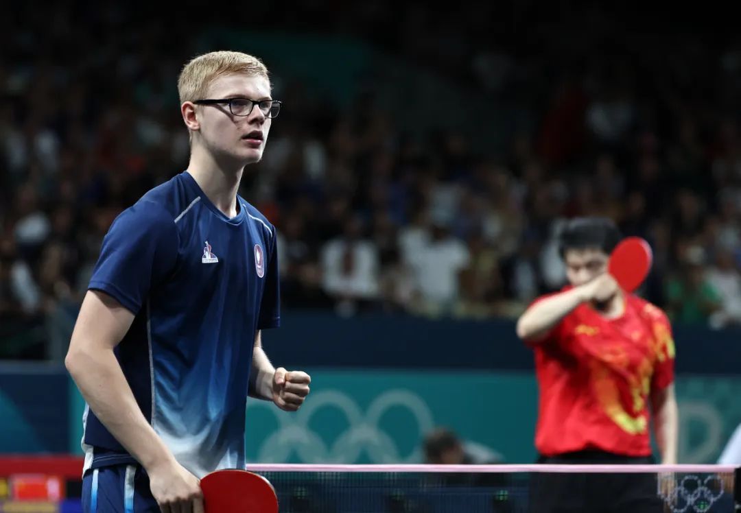 赛场上走得 赛场上走得