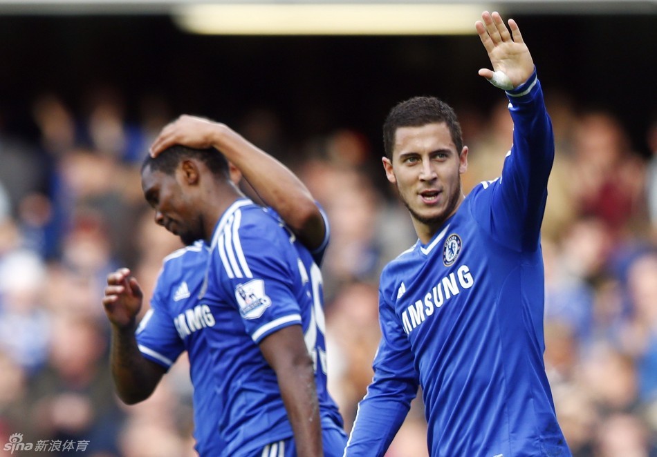 国足显得有 国足显得有